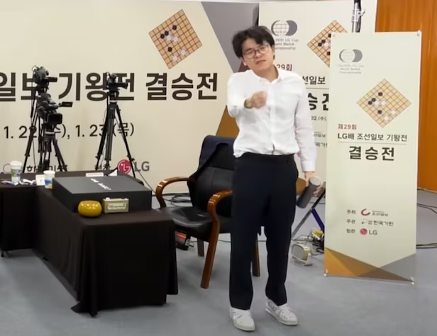 金年会金字招牌信誉至上抗议😤柯洁赛后没吃晚餐&称完全没胃口 中方也不会出席颁奖仪式