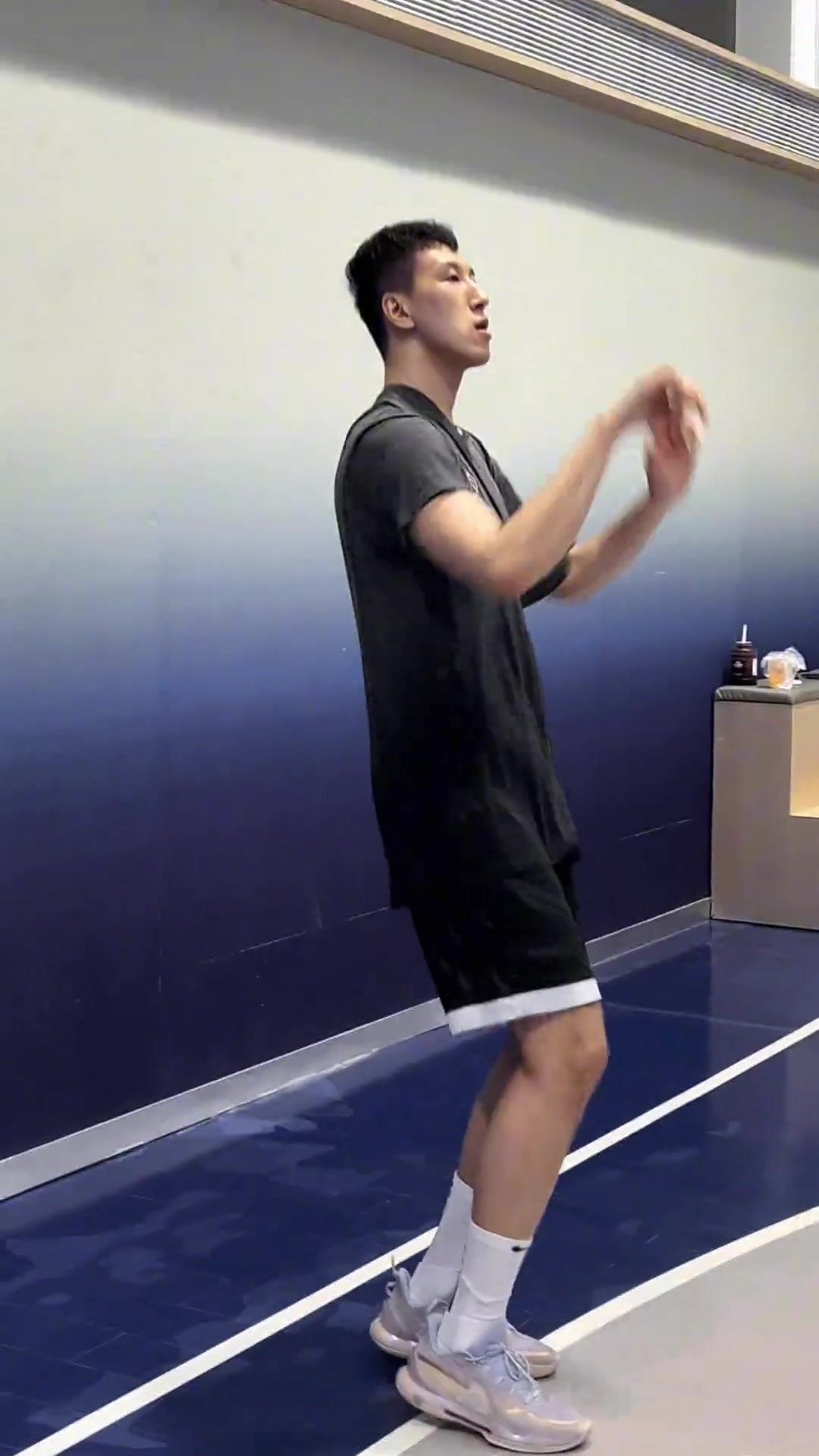 金年会国家队好好表现！杜润旺过年不断训练：石匠敲击石头的101次